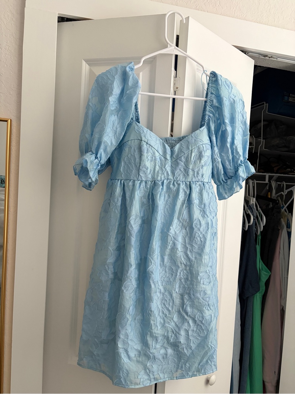 Light Blue Puff-Sleeve Floral Women’s Dress Size Large